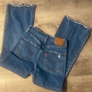 Levi’s 70’s high rise flare size 27 - short inseam